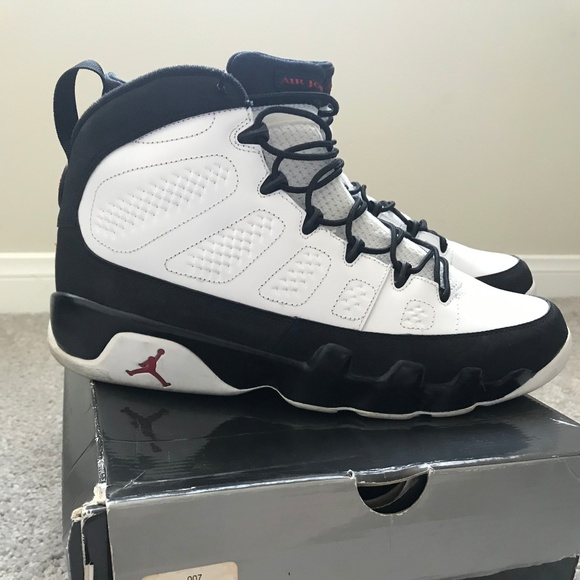 Air Jordan 9 Retro - Picture 3 of 8